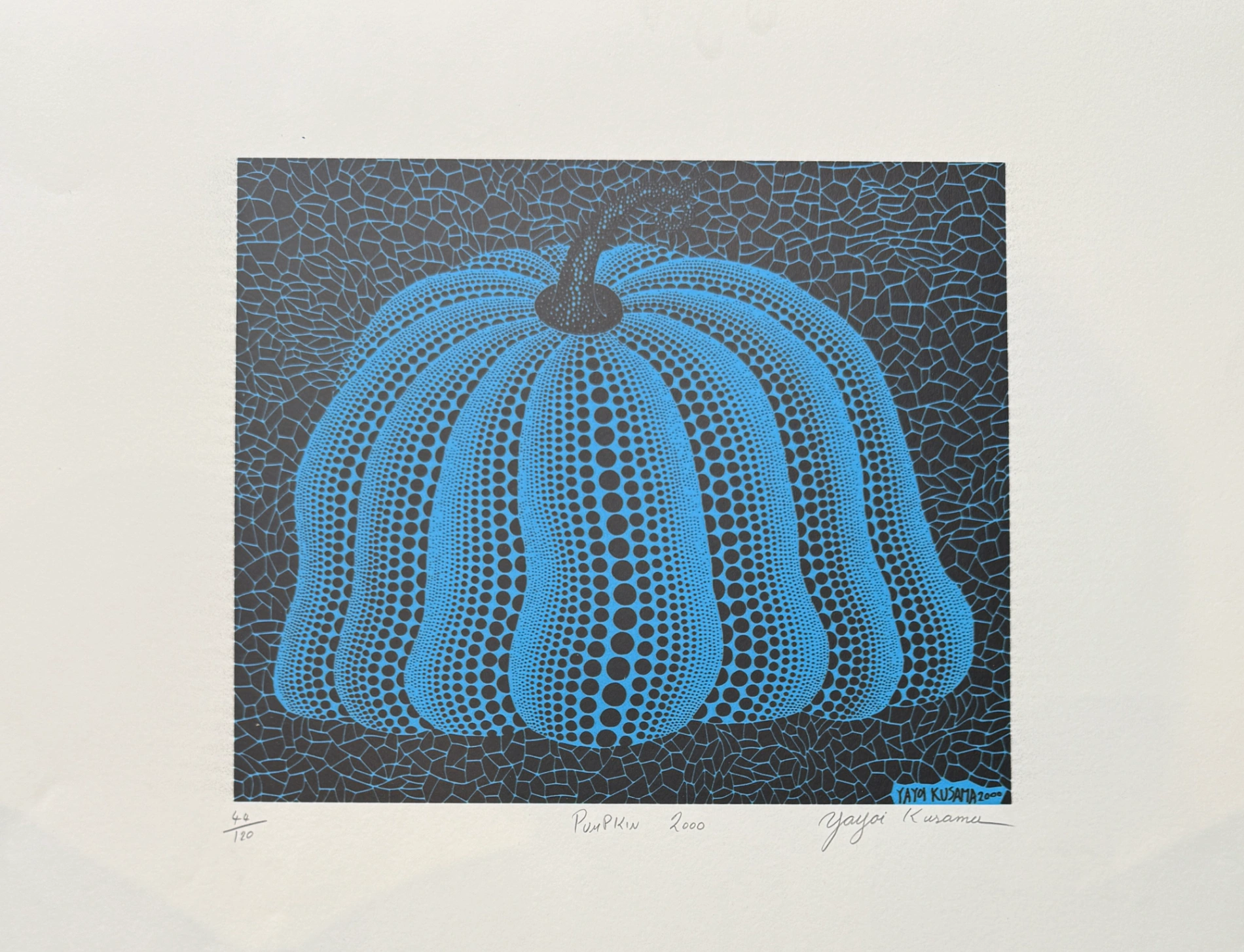 Yayoi Kusama (1929-) (D'après) – Pumpkin (Blue), 2000, Sérigraphie sur papier épais