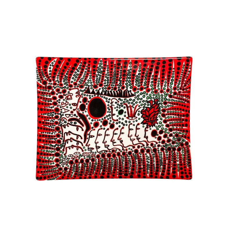 Yayoi Kusama Assiette “LES FEMMES ATTENDENT L'AMOUR, MAIS LES HOMMES S'EN VONT TOUJOURS” – photo 2
