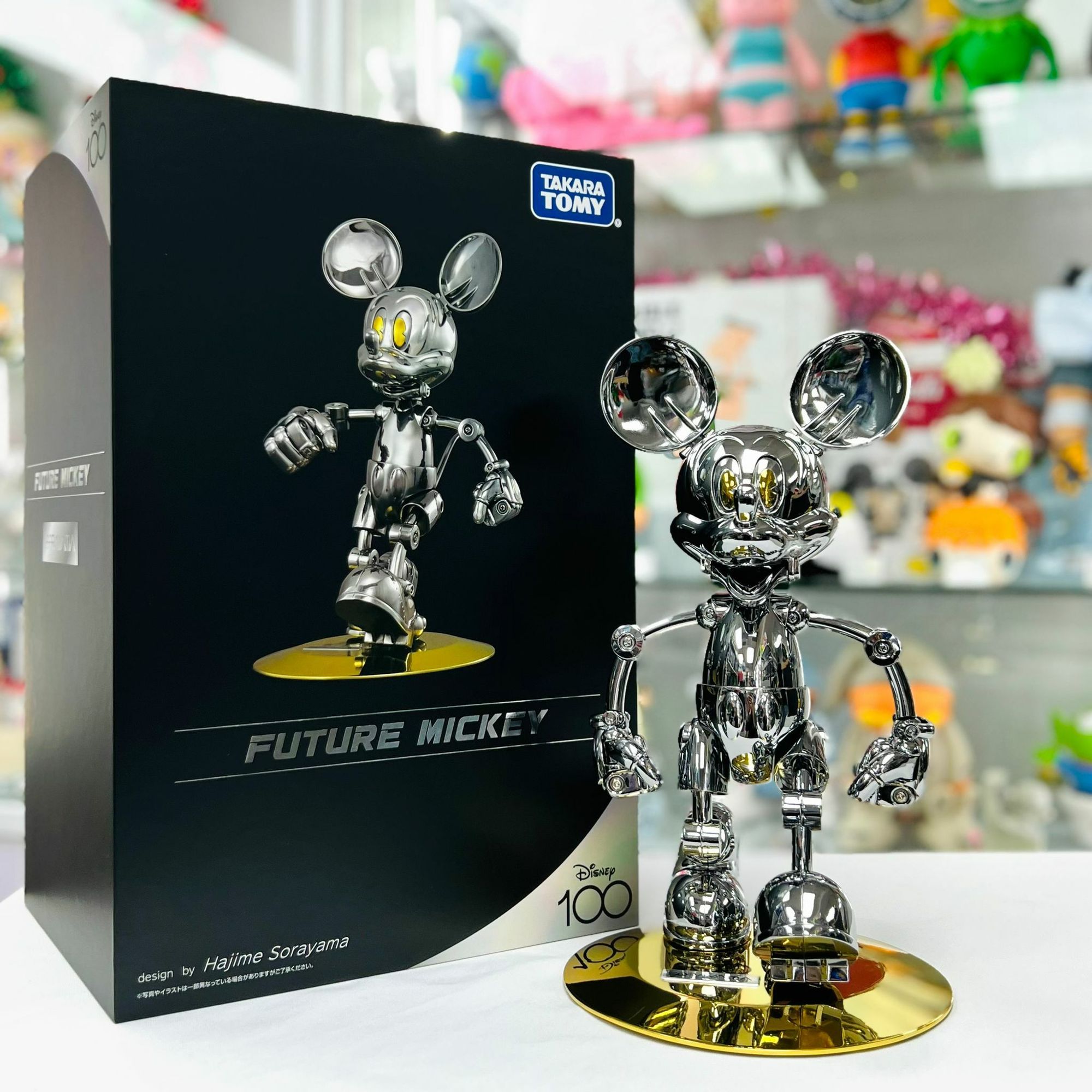 Disney 100 FUTURE MICKEY x SORAYAMA (2023), taille : L195×H340×P290mm