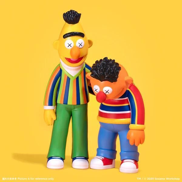 KAWS & SESAME STREET (Bert & Ernie), KAWS & SESAME STREET (Bert & Ernie)