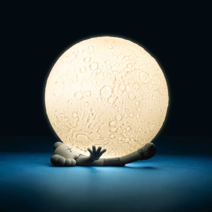 KAWS:HOLIDAY Big Moon, KAWS:HOLIDAY Big Moon