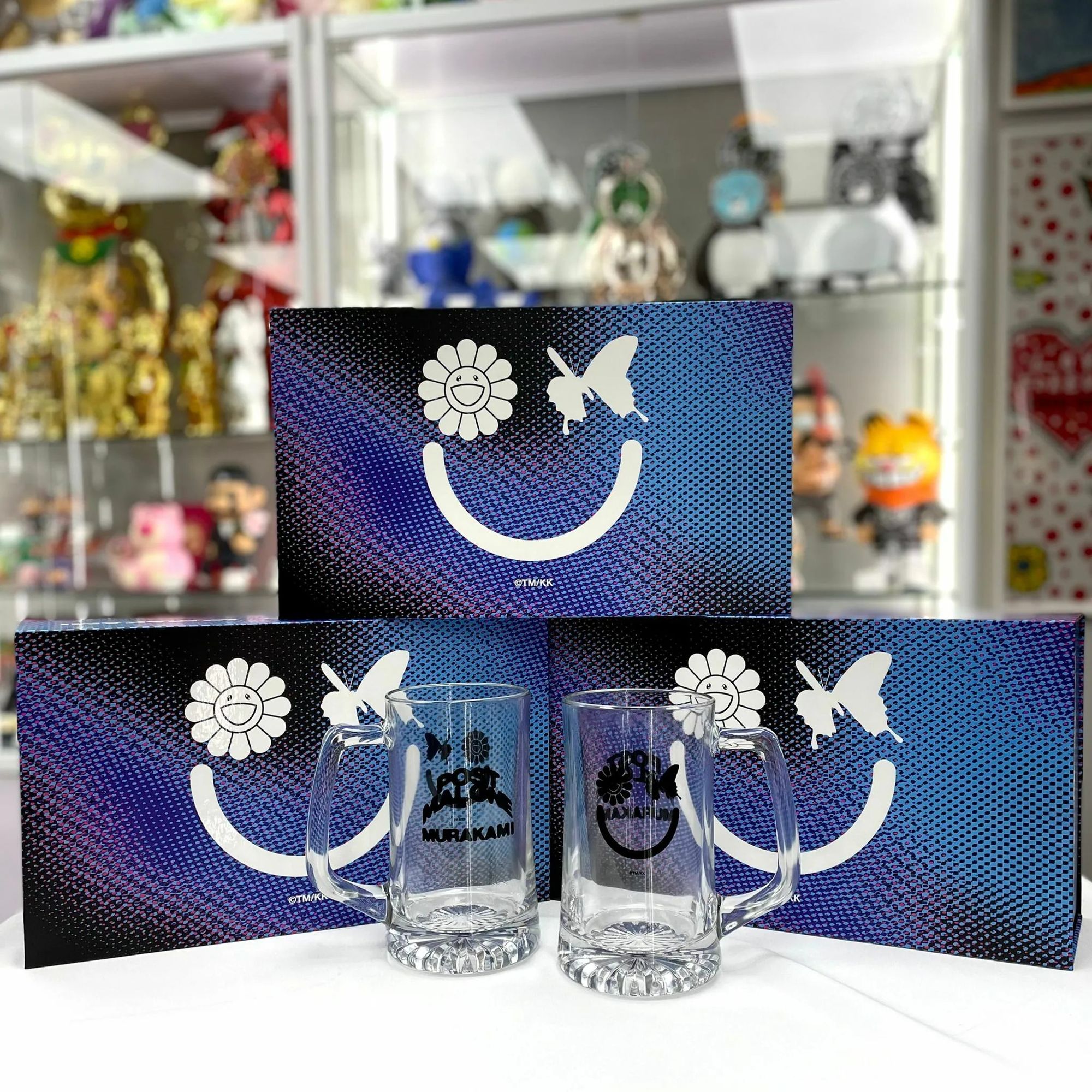 Murakami TMKK x Post Malone Bottoms up Mug lot de boîtes