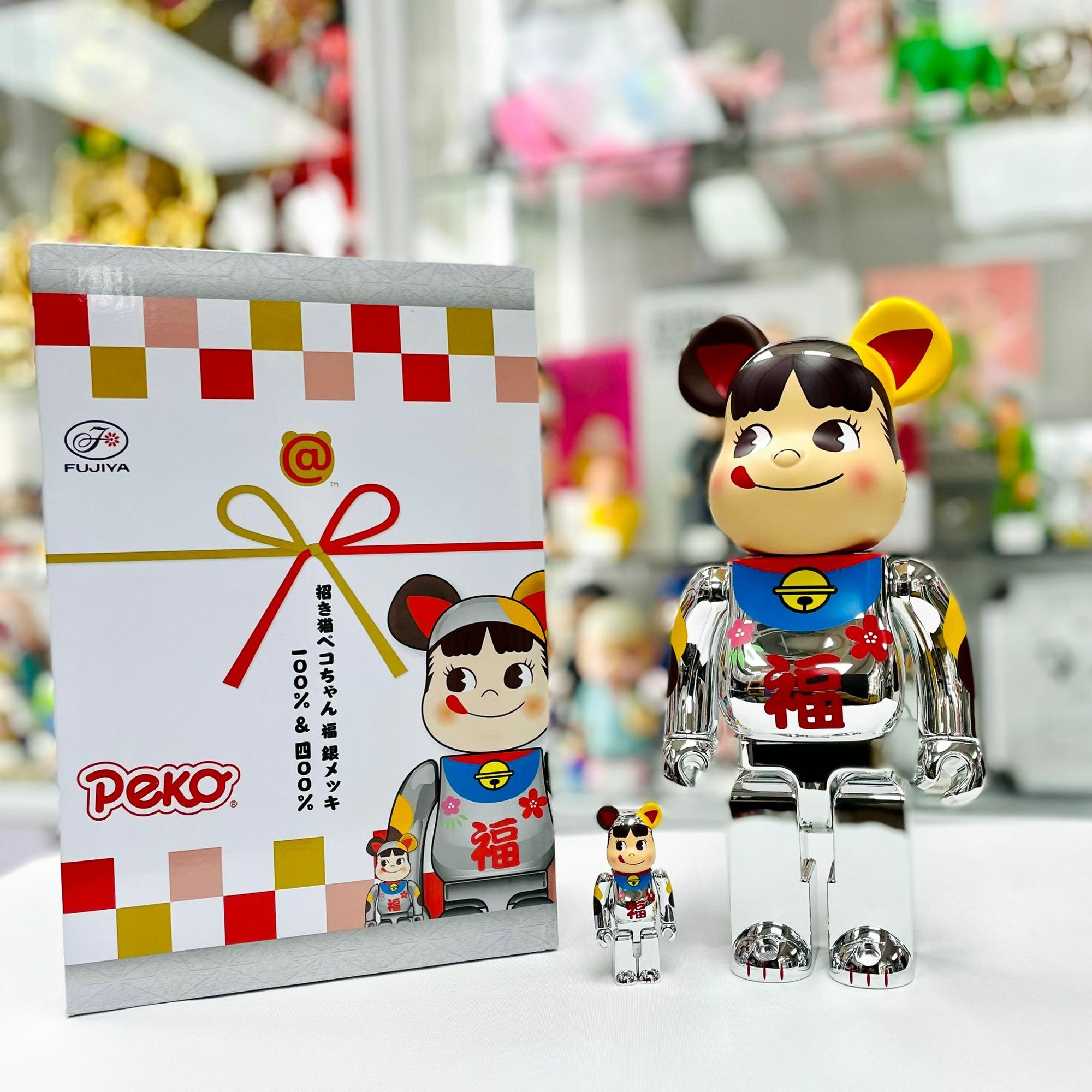 100%+400% BE@RBRICK Chat porte-bonheur Peko-chan Fuku Argenté
