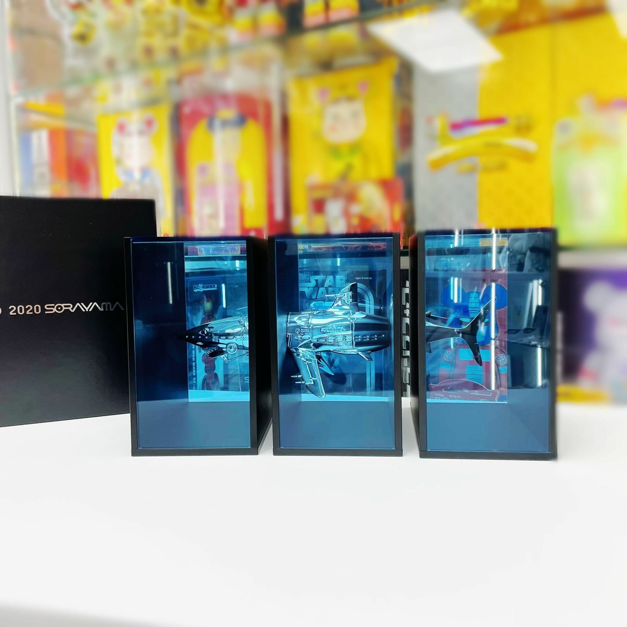 Sorayama Shark Bookshelf, Sorayama Shark Bookshelf