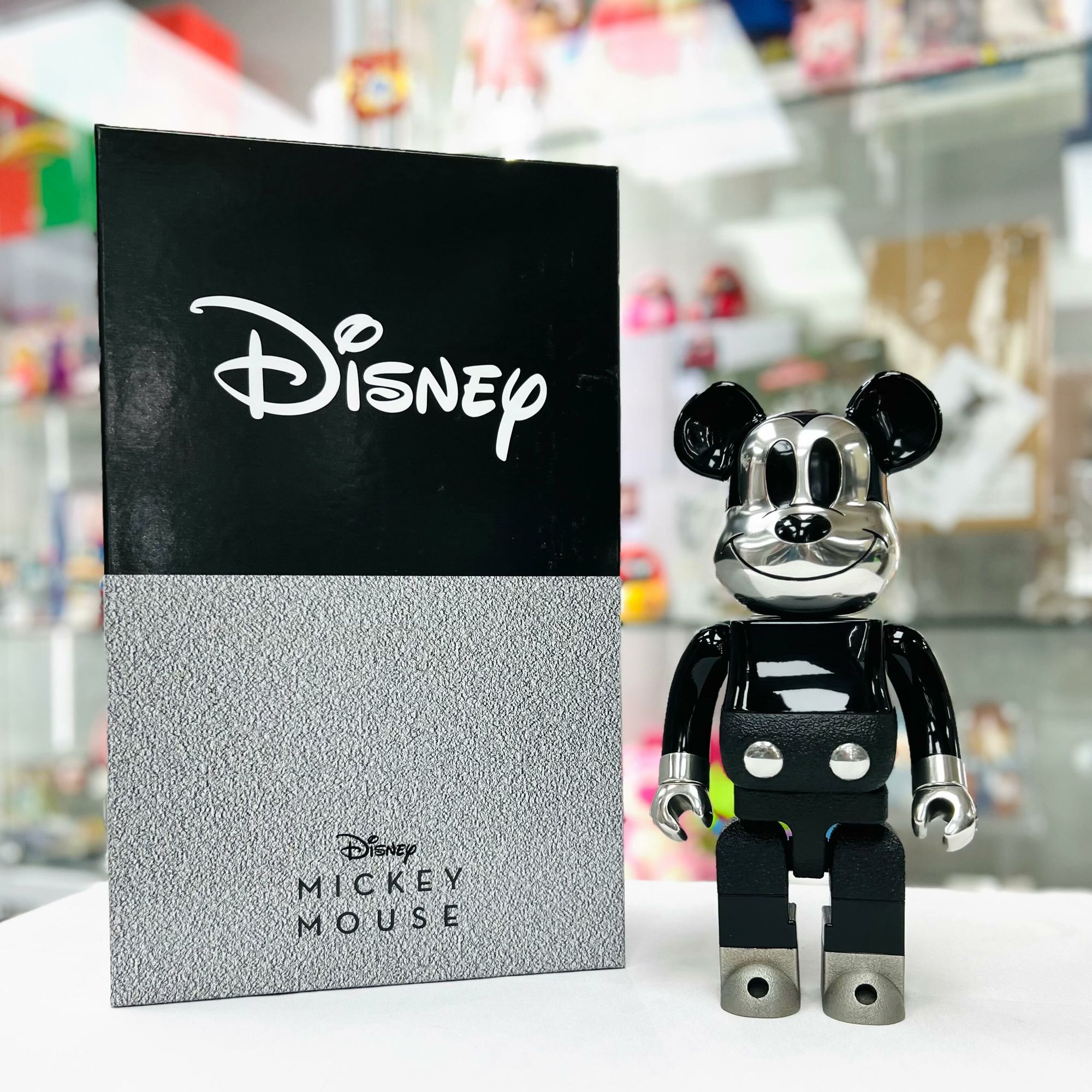 400% BE@RBRICK ROYAL SELANGOR MICKEY MOUSE B&W Ver., 400% BE@RBRICK ROYAL SELANGOR MICKEY MOUSE B&W Ver.