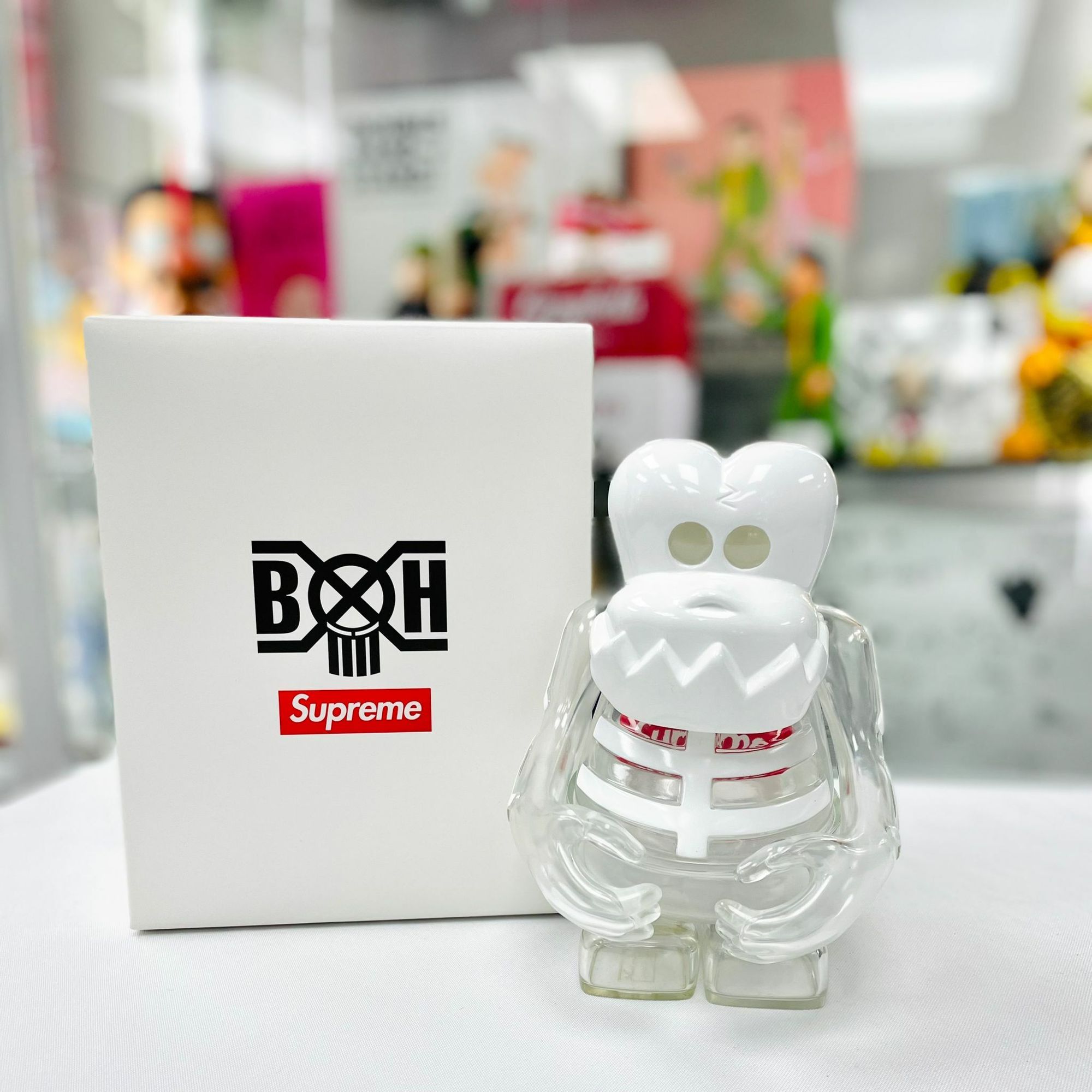 (Précommande) Figurine Supreme X BOUNTY HUNTER SKULL-KUN